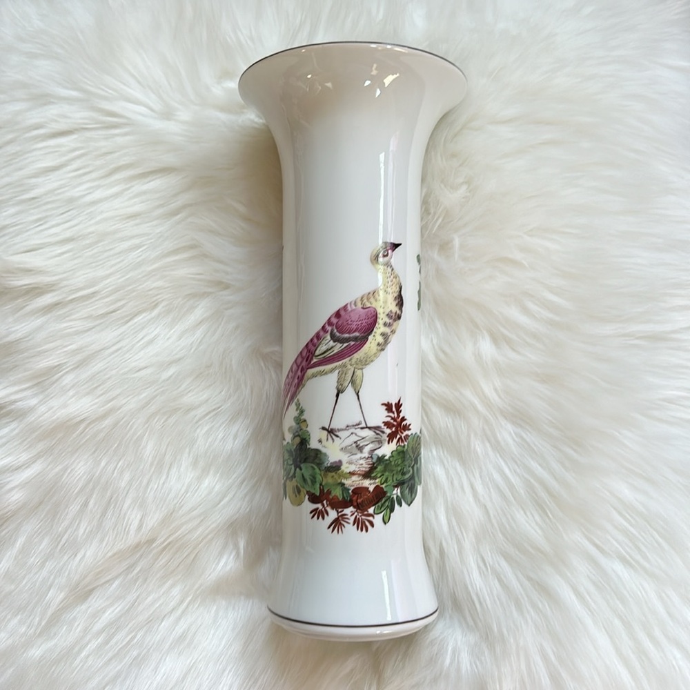 Williamsburg Mottahedeh Chelsea bird vase